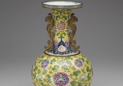 图片[3]-Copper vase with painted enamels, Qing dynasty, Yongzheng reign (1723-1735)-China Archive